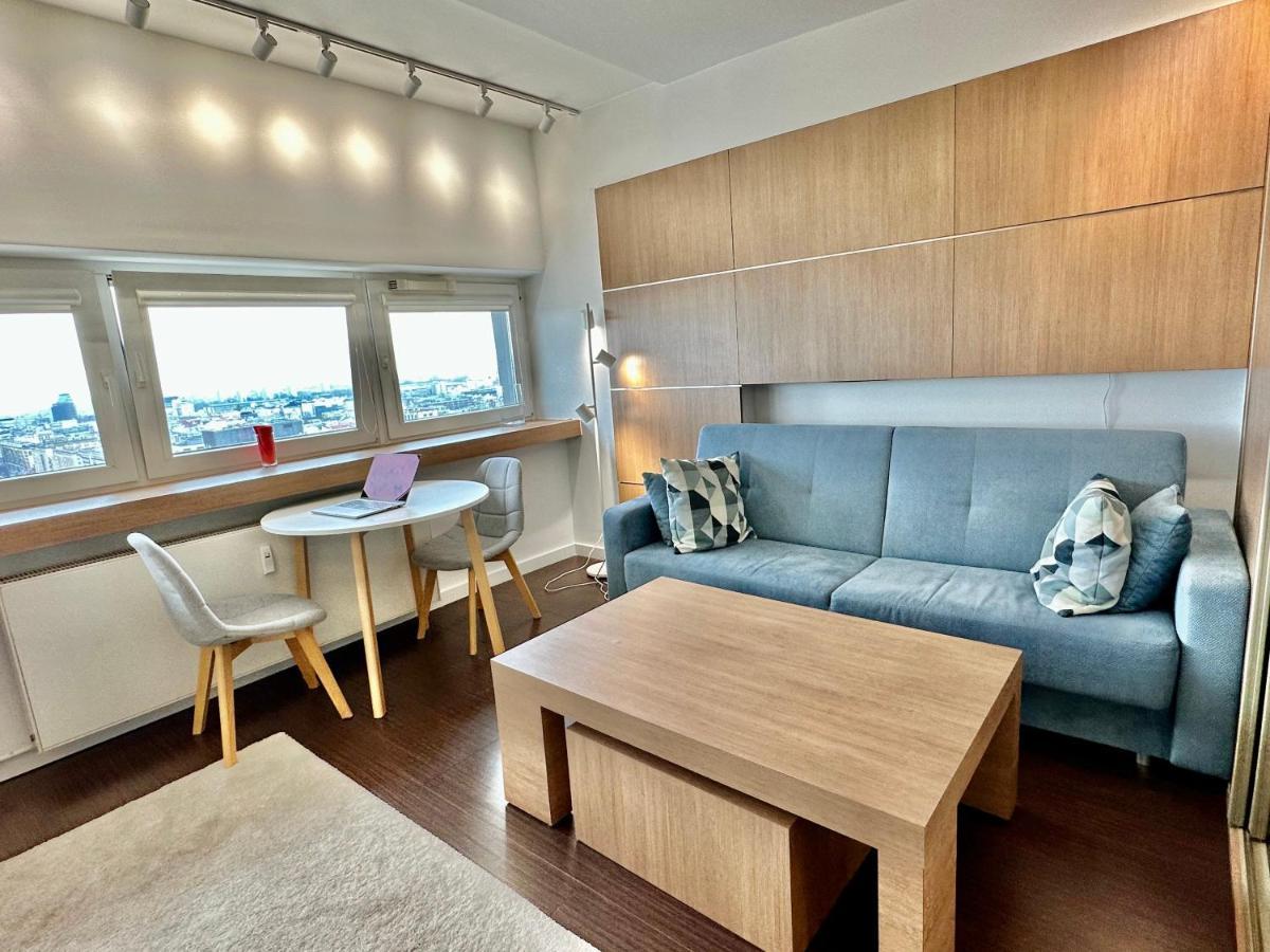 Top Metro X2 Fast Wifi 400 Mbs 70'Tv Netflix Hbo Max Appletv+ Disney+ Warszawa Exteriör bild