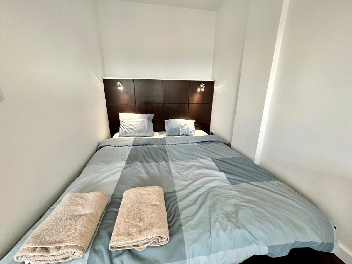 Top Metro X2 Fast Wifi 400 Mbs 70'Tv Netflix Hbo Max Appletv+ Disney+ Warszawa Exteriör bild
