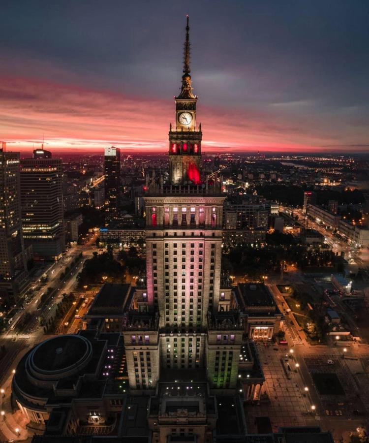 Top Metro X2 Fast Wifi 400 Mbs 70'Tv Netflix Hbo Max Appletv+ Disney+ Warszawa Exteriör bild