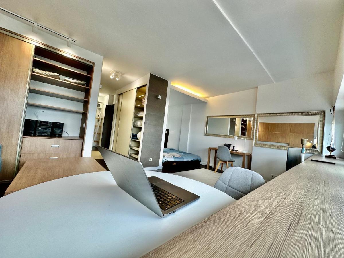Top Metro X2 Fast Wifi 400 Mbs 70'Tv Netflix Hbo Max Appletv+ Disney+ Warszawa Exteriör bild