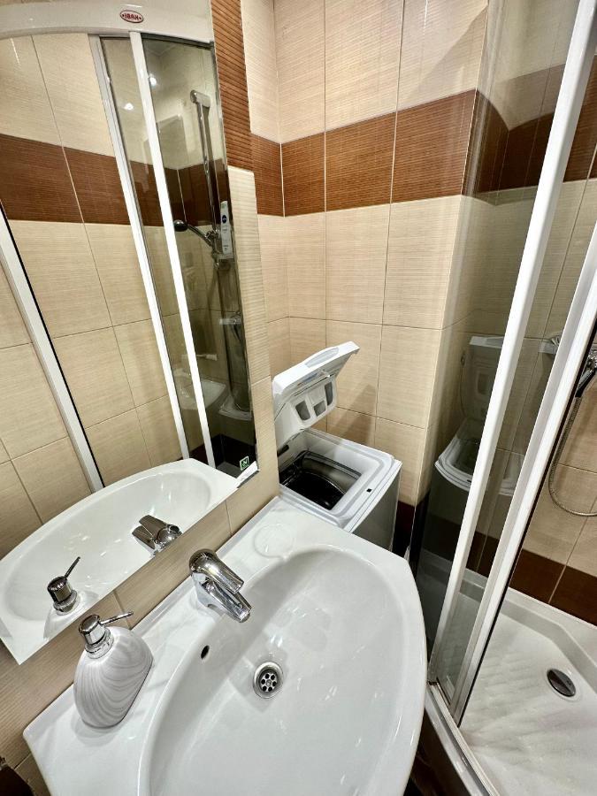Top Metro X2 Fast Wifi 400 Mbs 70'Tv Netflix Hbo Max Appletv+ Disney+ Warszawa Exteriör bild